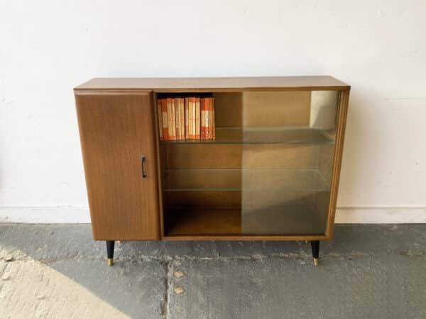 Mid-Century  1950s bookcase with glass doors by Turnidge - Image 8
