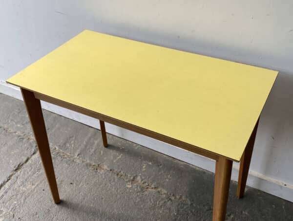 Mid-Century vintage Formica kitchen dining table - Image 9
