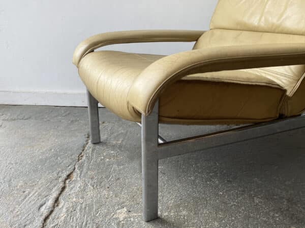 Mid-Century modern ‘Pieff’ leather ‘Gamma’ lounge chair by Tim Bates - Image 5