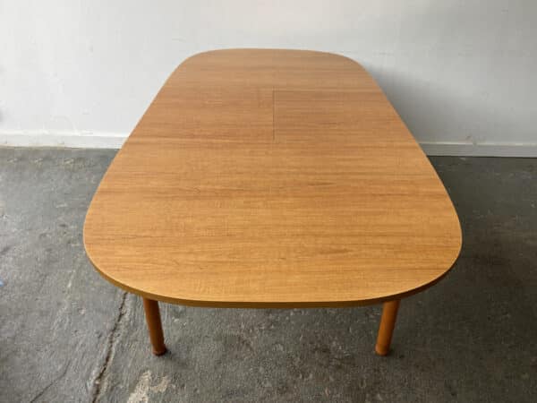 Mid-Century large dining table by Schreiber Furniture - Image 7