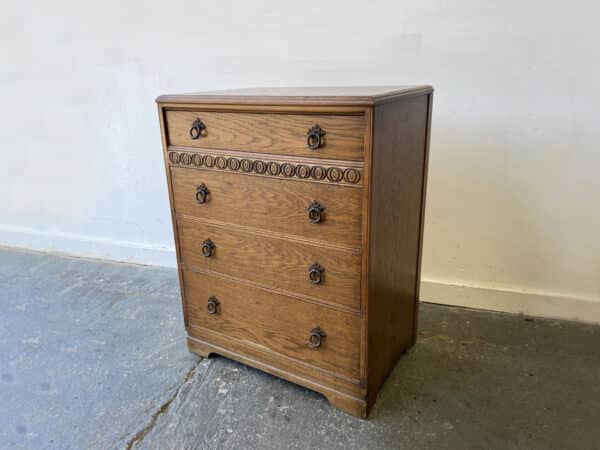 1920 / 1930’s Arts and Crafts Oak 4-Drawer Tallboy / chest of drawers - Image 3
