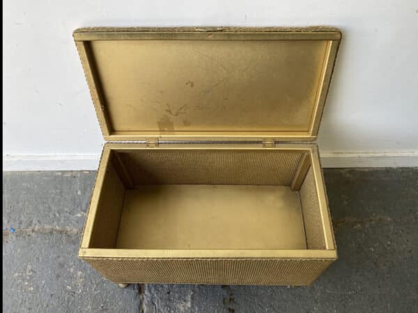Vintage 1950’s Lloyd Loom blanket box / Ottoman - Image 7