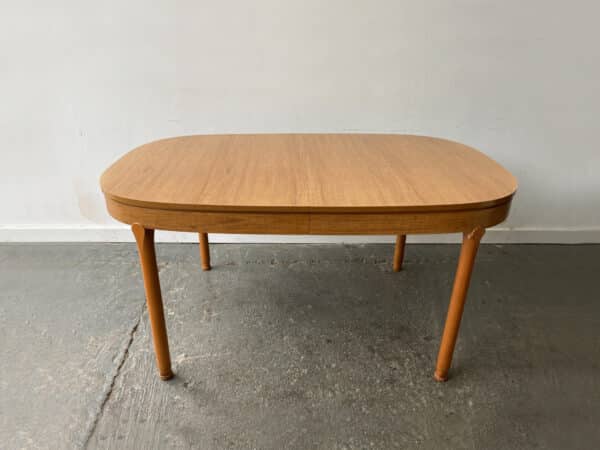Mid-Century large dining table by Schreiber Furniture - Image 9