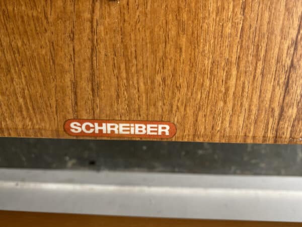 Mid-Century large dining table by Schreiber Furniture - Image 10