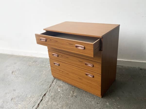 Mid-Century Modern Chest of Drawers by Schreiber Furniture - Image 9