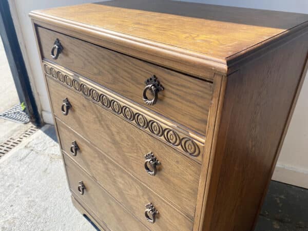 1920 / 1930’s Arts and Crafts Oak 4-Drawer Tallboy / chest of drawers - Image 4