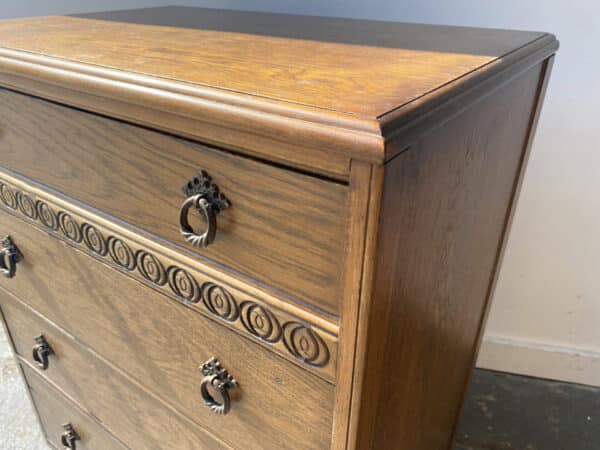 1920 / 1930’s Arts and Crafts Oak 4-Drawer Tallboy / chest of drawers - Image 5