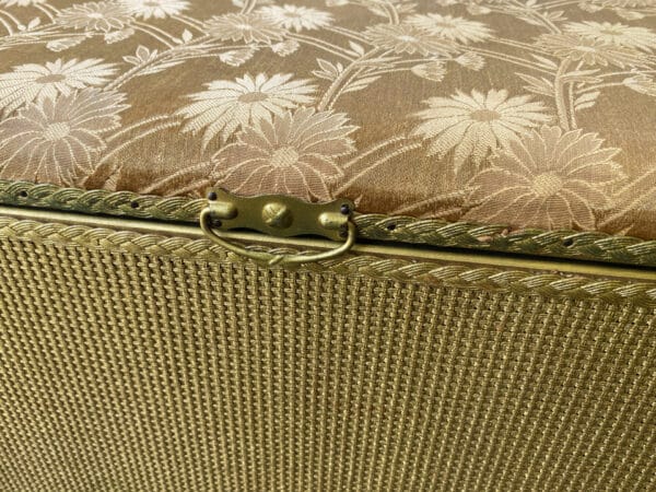 Vintage 1950’s Lloyd Loom blanket box / Ottoman - Image 2