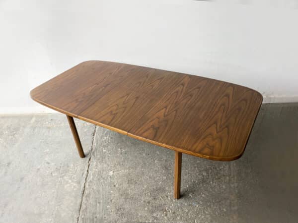 White & Newton Mid-Century Extending Dining Table - Image 2