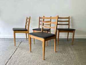Mid-Century set of 4 dining chairs by Schreiber Furniture